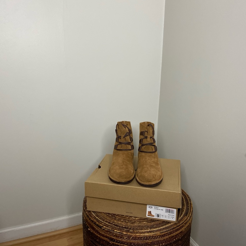 UGG Bootie
